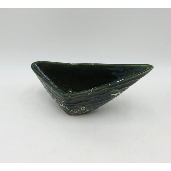 BEAUCEWARE CANADA 1060 Green and White Ceramic Boomerang Dish Bowl 9" Vintage - Picture 4 of 10